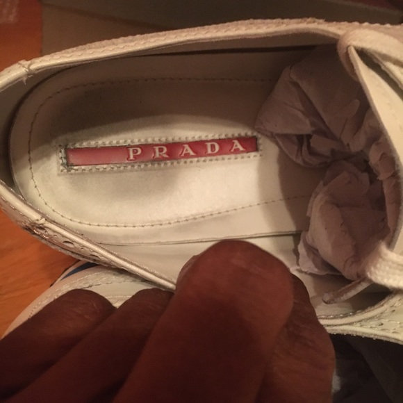 Prada Brogues in white. Size 13 US. Worn less than 5x. Authentic. No tread wear. - Picture 6 of 7